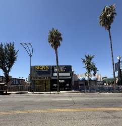 6425-27 Van Nuys Boulevard Property Image