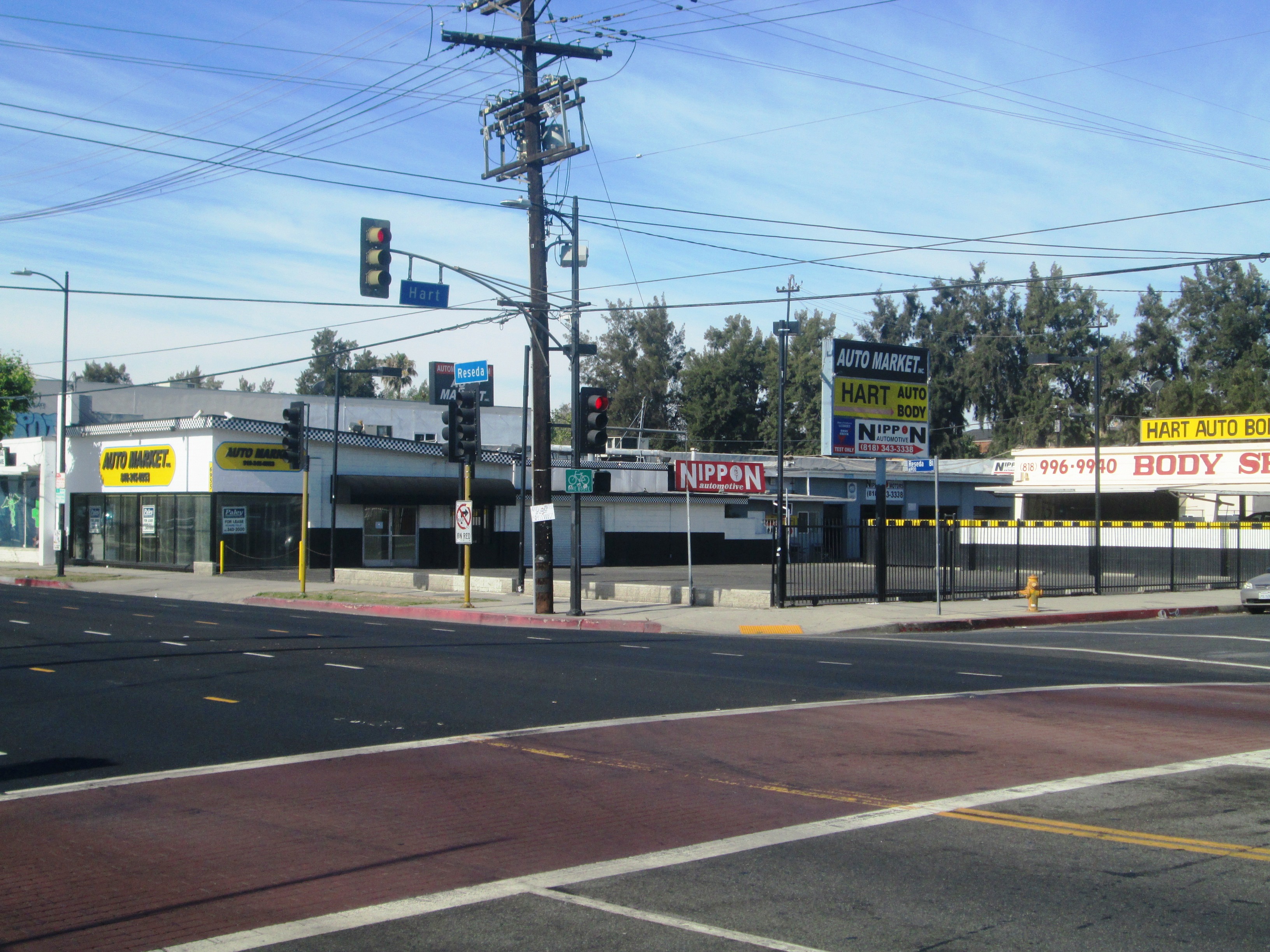 6955 Reseda Boulevard Property Image